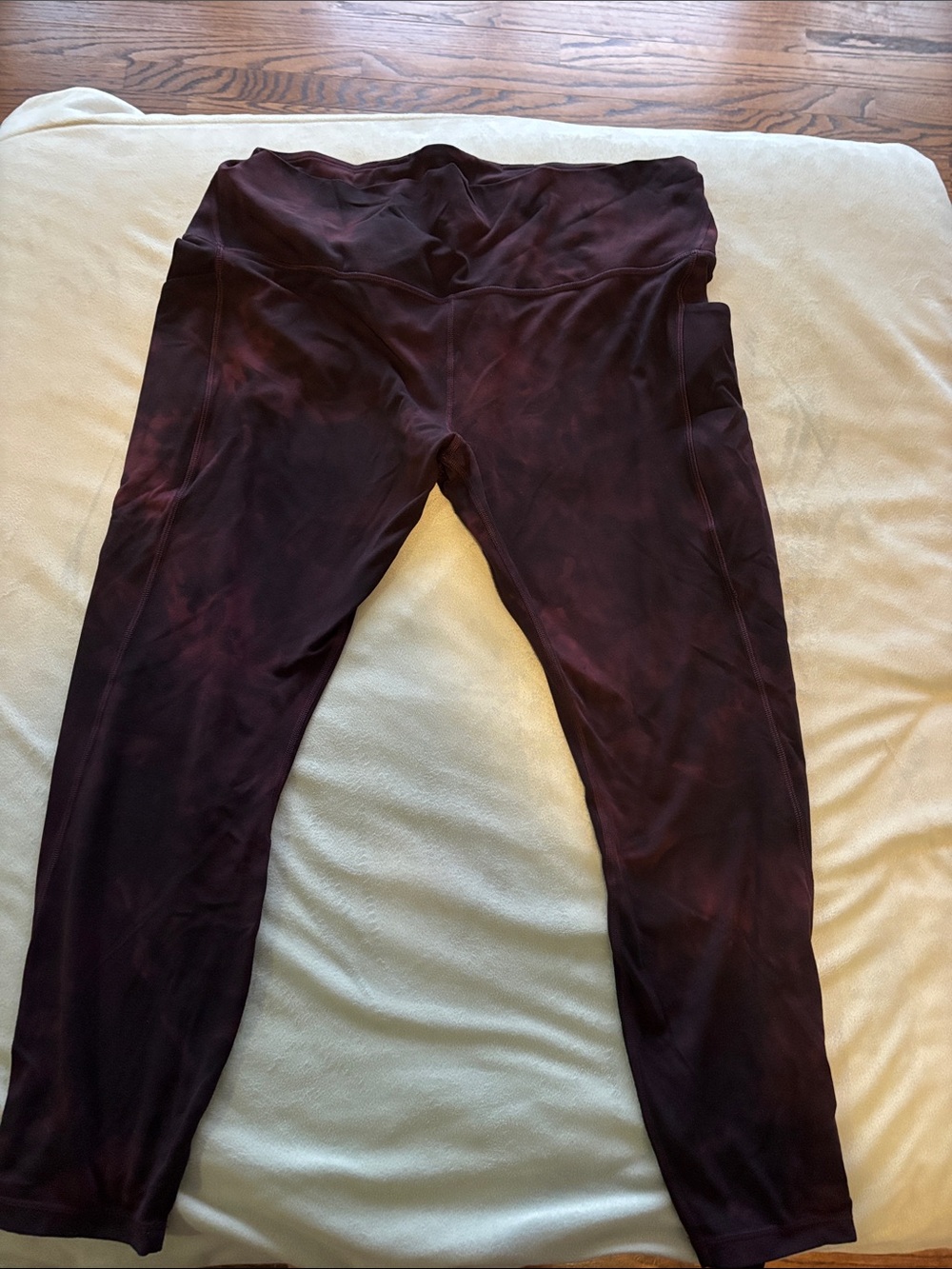 lululemon athletica Burgundy Tie-Dye Aligh High-Rise Leggings 25”